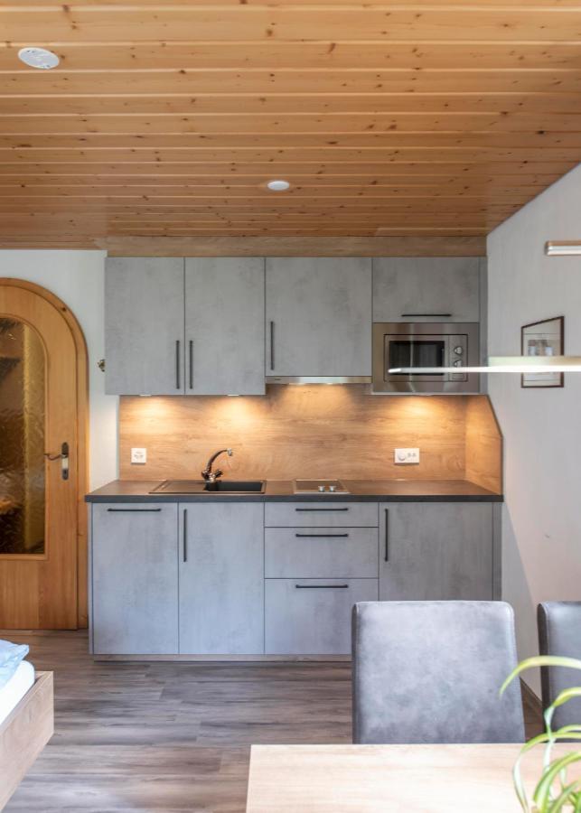 Apartment Madlaina ซัมเนาน์ ภายนอก รูปภาพ