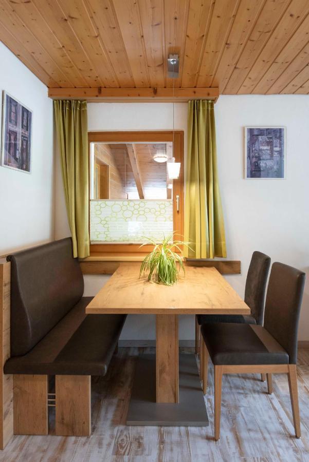 Apartment Madlaina ซัมเนาน์ ภายนอก รูปภาพ