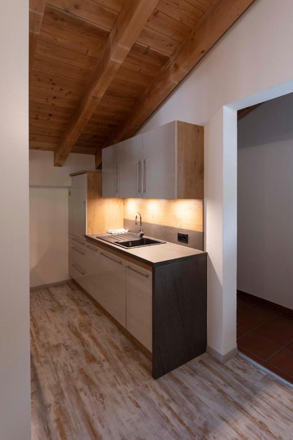 Apartment Madlaina ซัมเนาน์ ภายนอก รูปภาพ