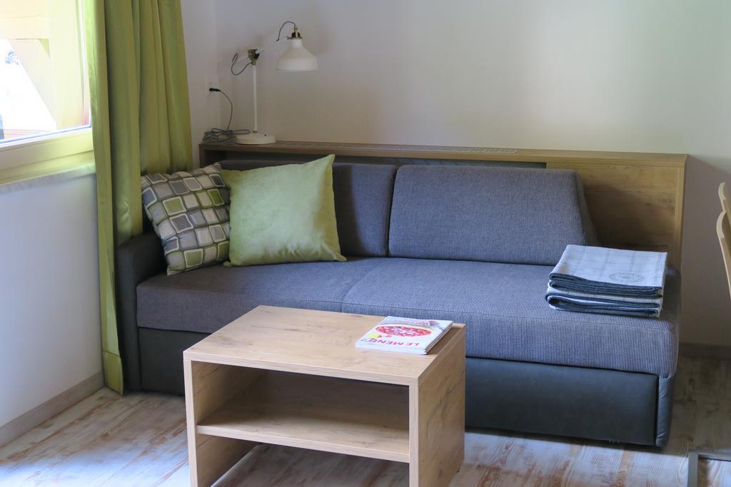 Apartment Madlaina ซัมเนาน์ ภายนอก รูปภาพ